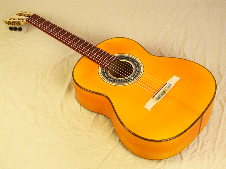 MB1945-spruce-cocobolof-hayab-maple-yellow-14-A