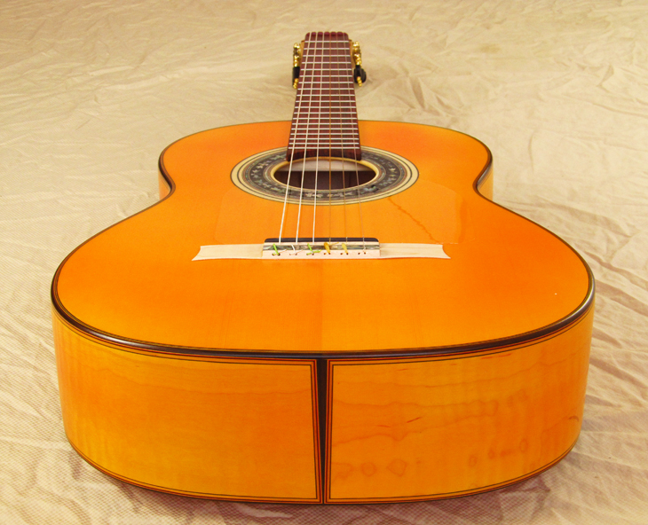 MB1945-spruce-cocobolof-hayab-maple-yellow-22-A