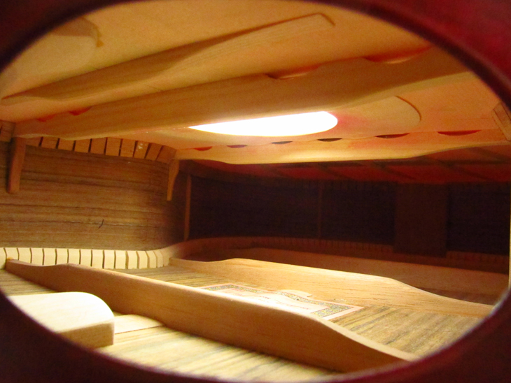 MB1945m-spruce-white-ovang-red-4-A